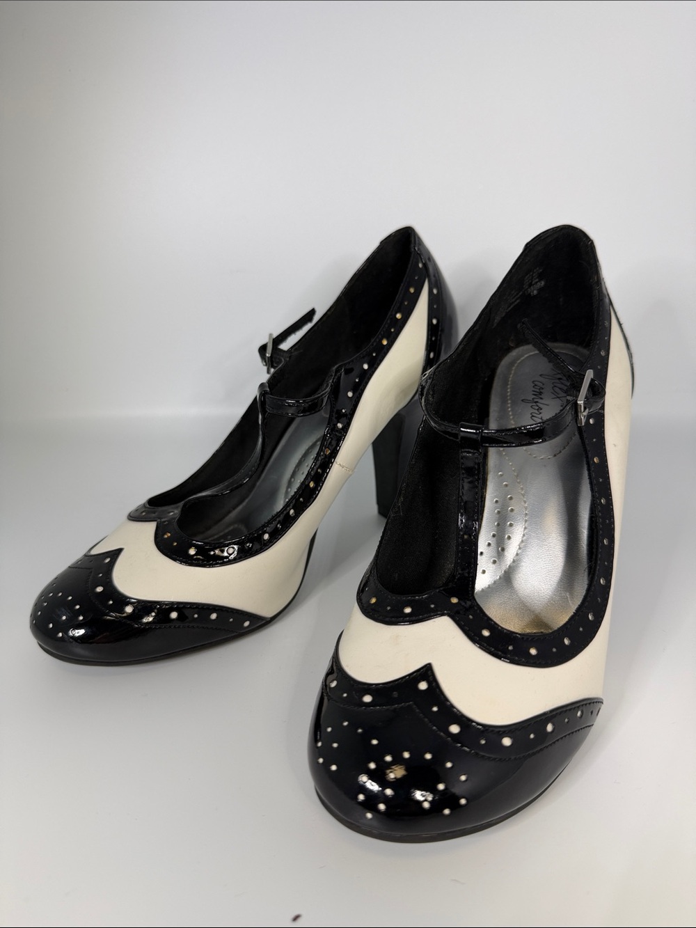 dexflex comfort Black and Cream Patent Mary Jane Block Heels